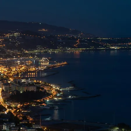 La Maison Di Amilcare Central Sanremo Balcony & Wifi - Happy Rentals Apartman San Remo